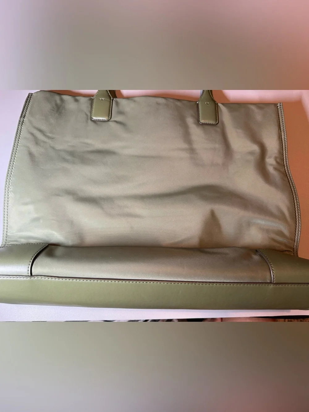 Tory Burch Ella Nylon Tote – Sage Green
